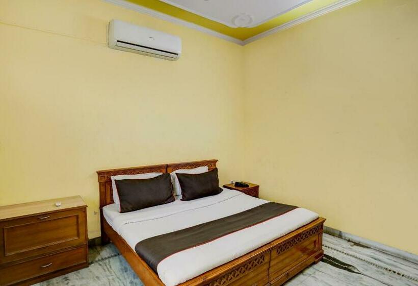 غرفة كلاسيكية ثلاثية, Collection O Hotel King Bird And Restaurants