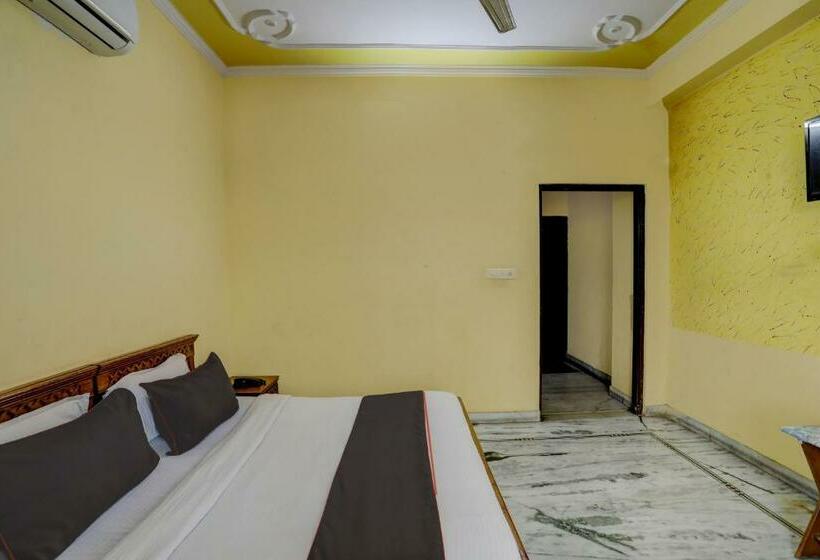 غرفة كلاسيكية ثلاثية, Collection O Hotel King Bird And Restaurants