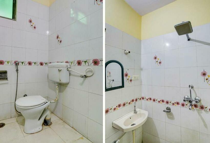 غرفة كلاسيكية ثلاثية, Collection O Hotel King Bird And Restaurants