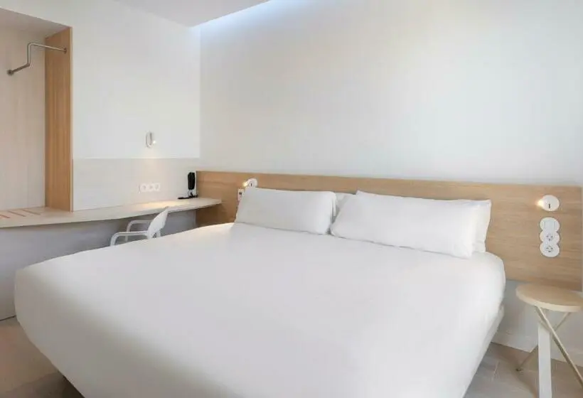 اتاق استاندارد, B&b Hotel Lleida