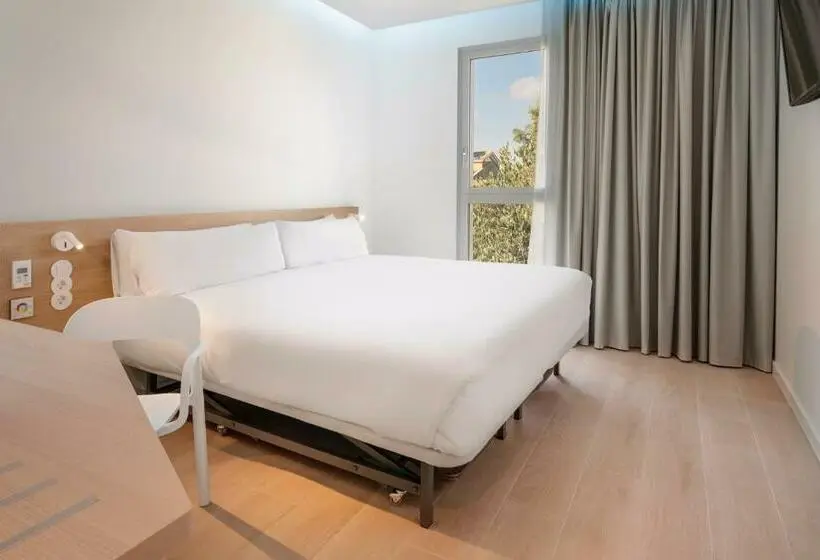 اتاق استاندارد, B&b Hotel Lleida