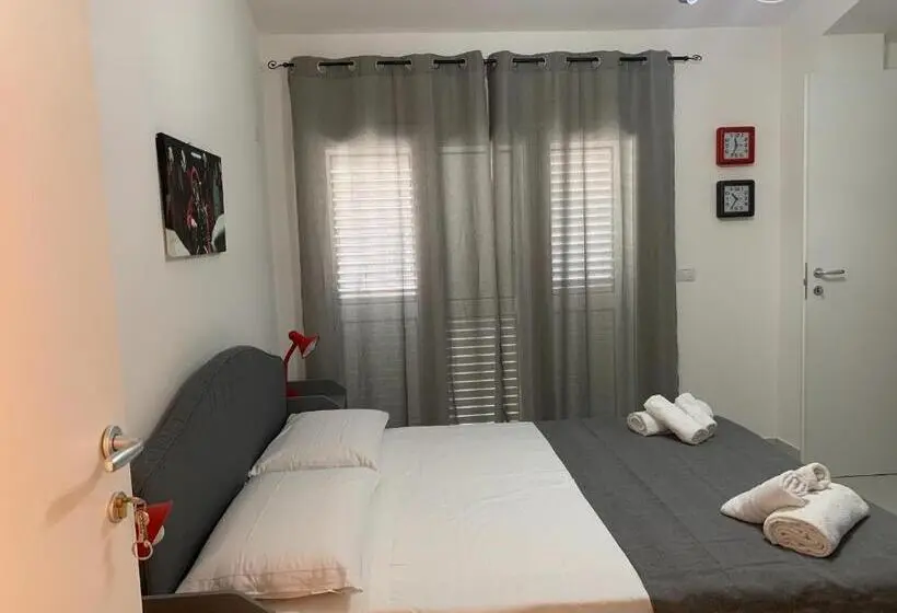 اتاق استاندارد چهار تخته, La Casa Di Carta