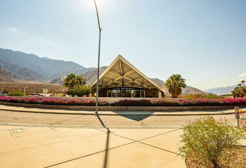 شقة غرفة نوم واحدة بالطابق الأرضى, Palm Springs Blue Desert Condo!