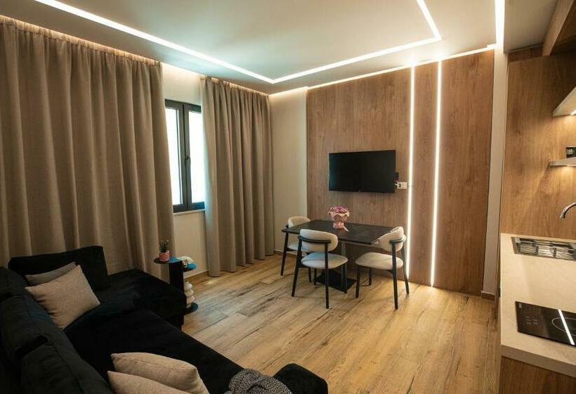 バルコニー付き１ベッドルームアパートメント, Vlore Luxury Apartaments Fael