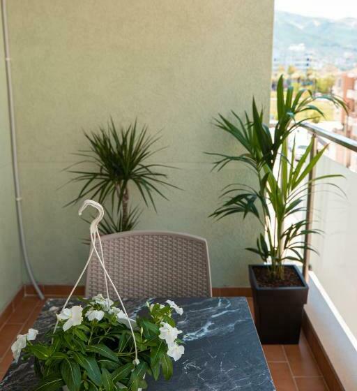 海の見える１ベッドルームアパートメント, Vlore Luxury Apartaments Fael