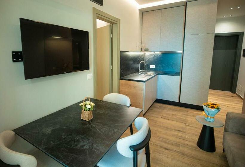 海の見える１ベッドルームアパートメント, Vlore Luxury Apartaments Fael