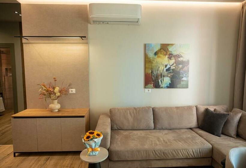 海の見える１ベッドルームアパートメント, Vlore Luxury Apartaments Fael