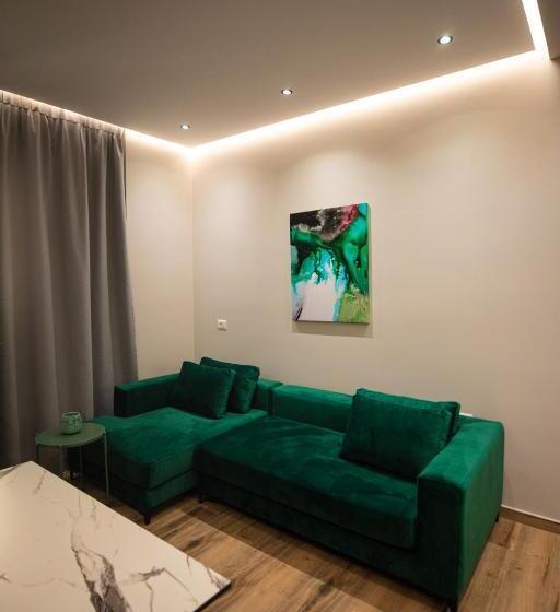 庭の見える１ベッドルームアパートメント, Vlore Luxury Apartaments Fael