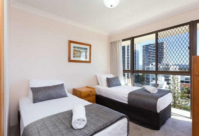 דירת שלושה חדרים, Capricornia Apartments