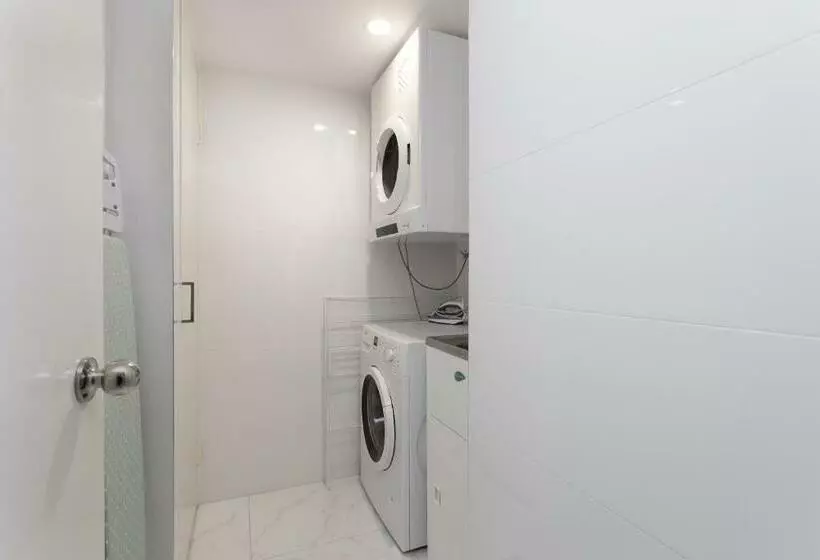آپارتمان 2 خوابه, Capricornia Apartments
