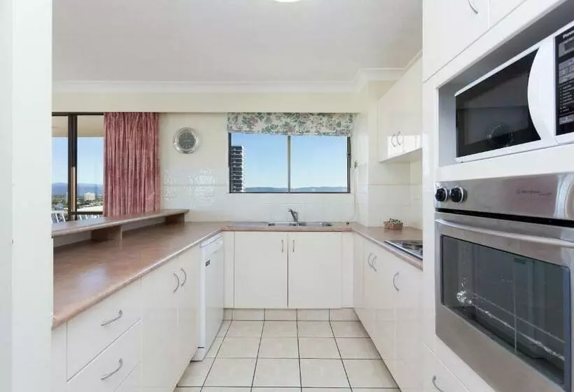 آپارتمان 2 خوابه, Capricornia Apartments