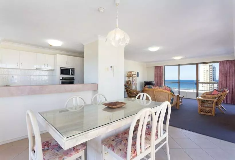 آپارتمان 2 خوابه, Capricornia Apartments