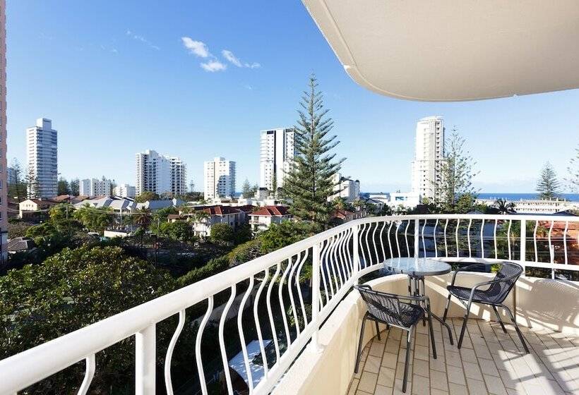 침실 2개 아파트, Capricornia Apartments