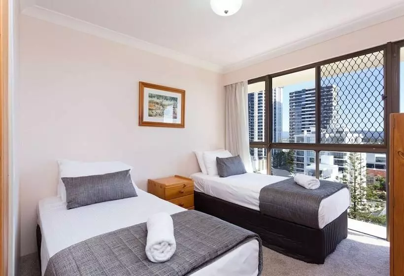 آپارتمان 3 خوابه, Capricornia Apartments