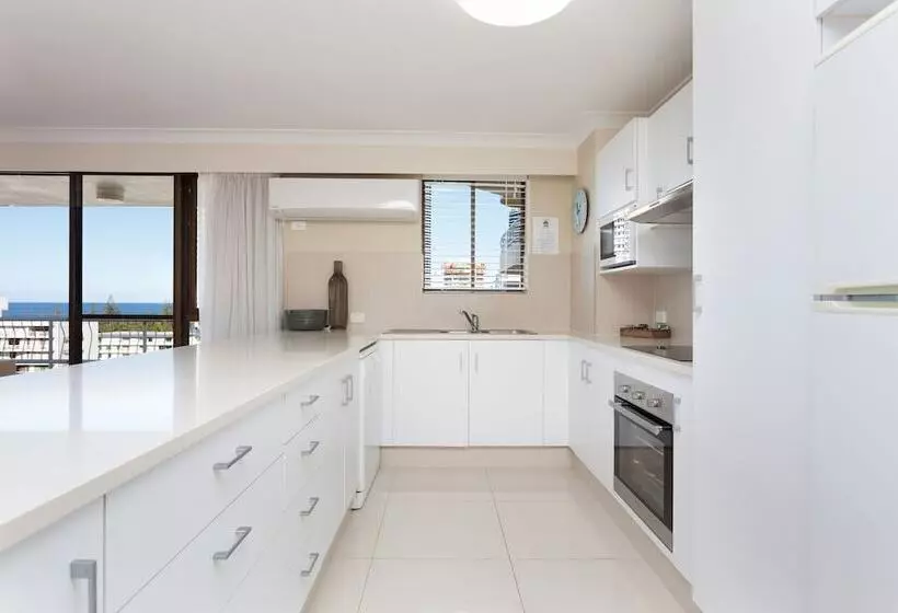 آپارتمان سوپریور 3 خوابه, Capricornia Apartments