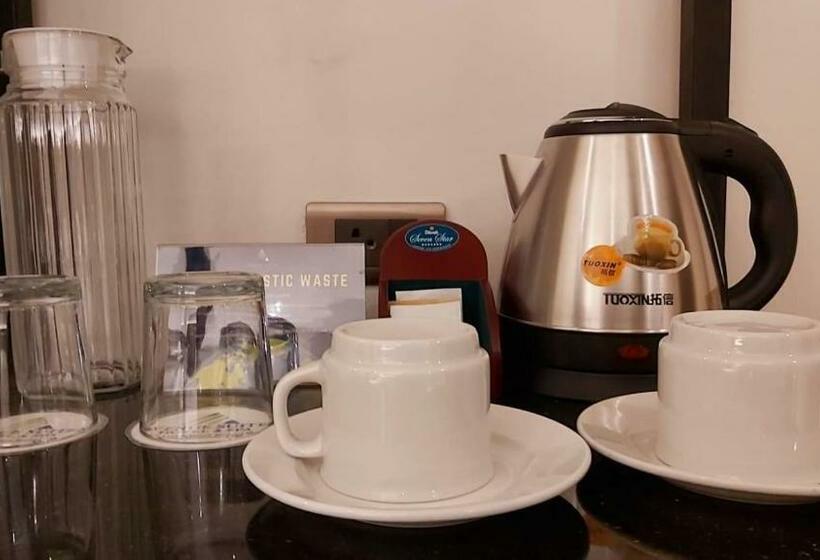 اتاق سوپریور, Avenue Suites