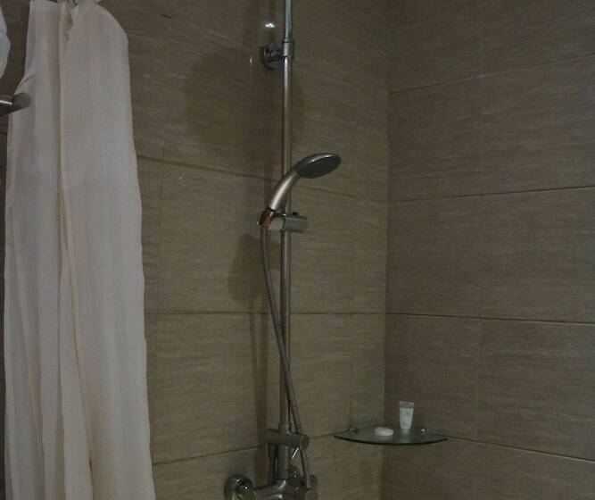 デラックスルーム, Avenue Suites