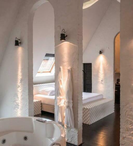 جناح ديلوكس, B&b Suites Feek