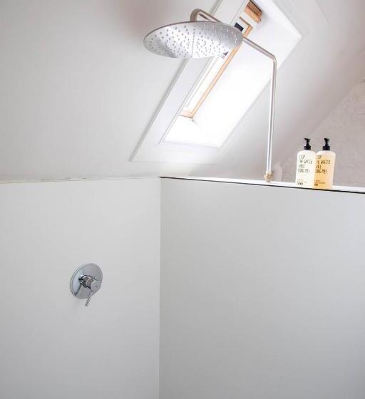 جناح ديلوكس, B&b Suites Feek