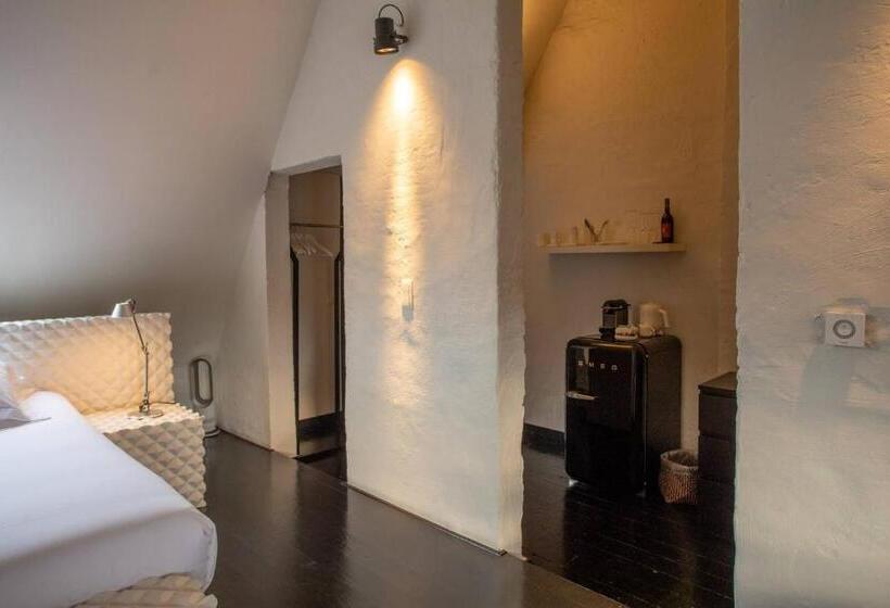 جناح ديلوكس, B&b Suites Feek