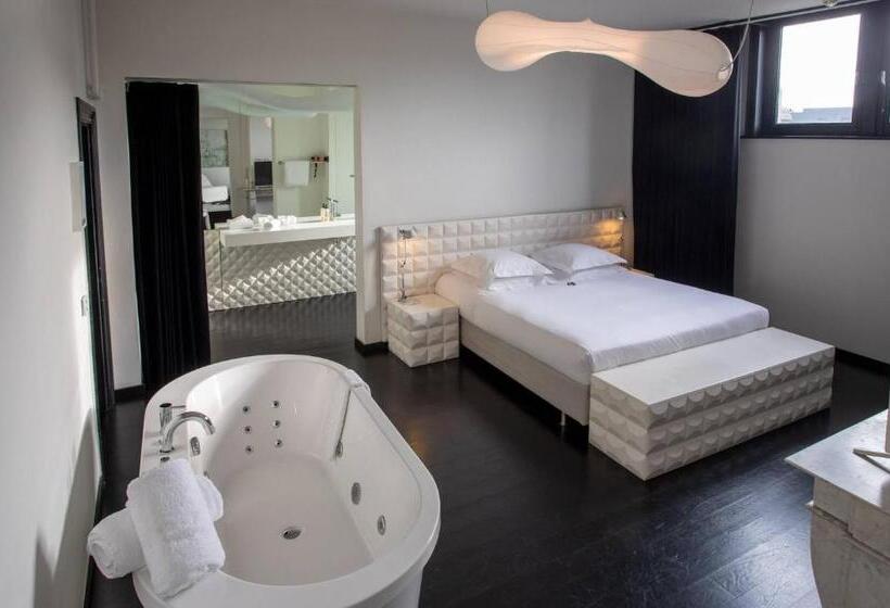 جناح عائلي, B&b Suites Feek