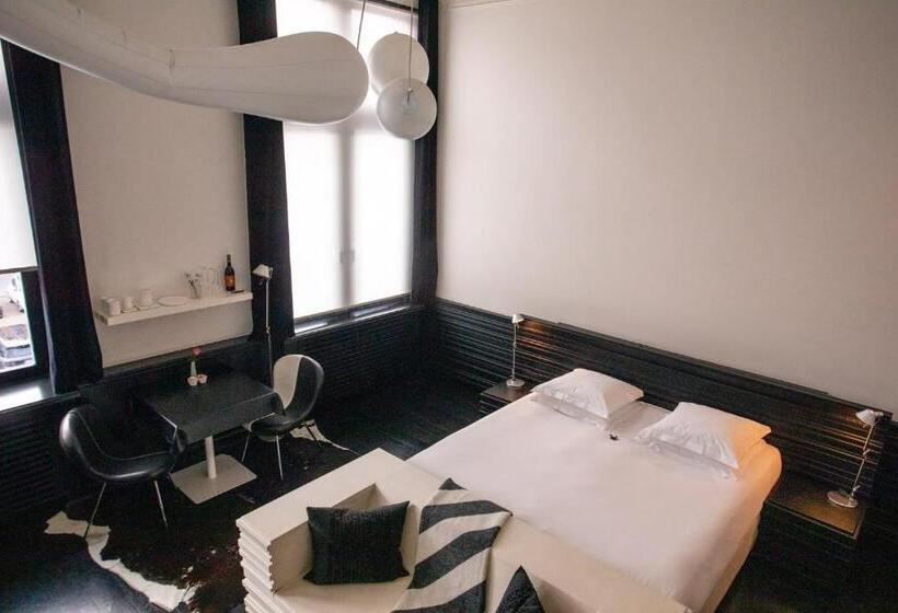 سوئیت با تخت بزرگ, B&b Suites Feek