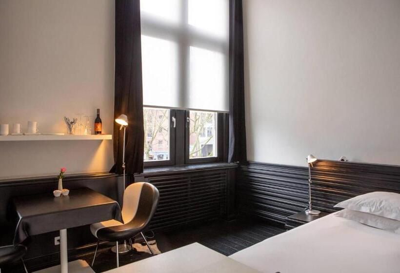 جناح سرير كينج, B&b Suites Feek