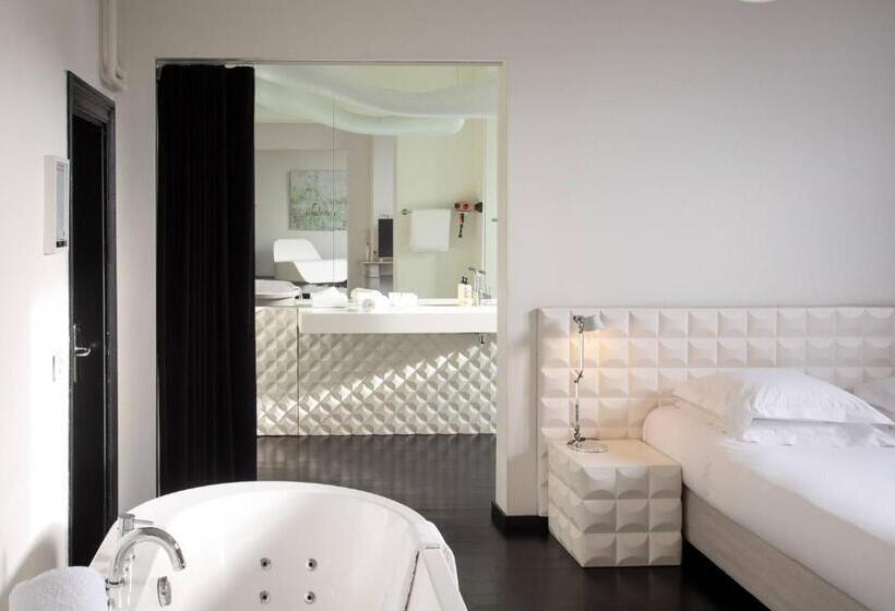 جناح عائلي, B&b Suites Feek