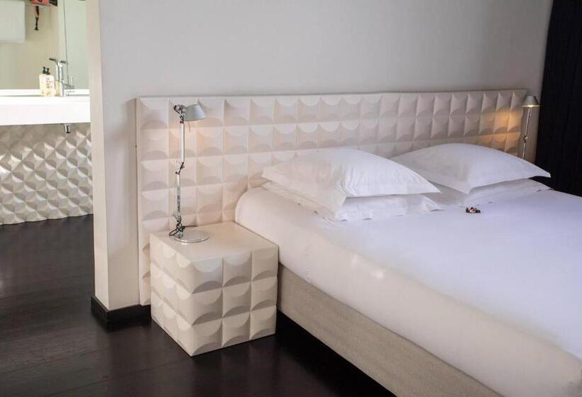 جناح عائلي, B&b Suites Feek