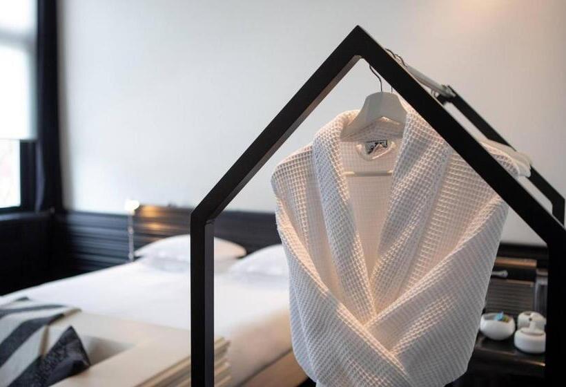 جناح سرير كينج, B&b Suites Feek