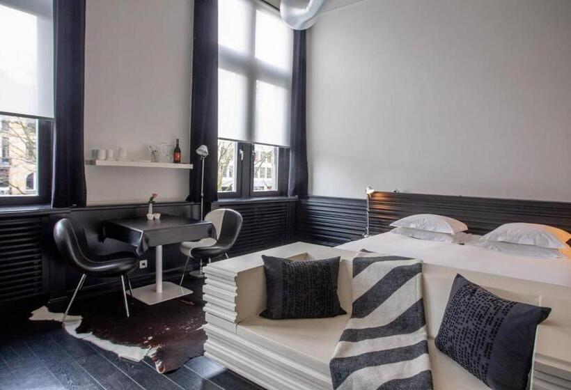 جناح سرير كينج, B&b Suites Feek