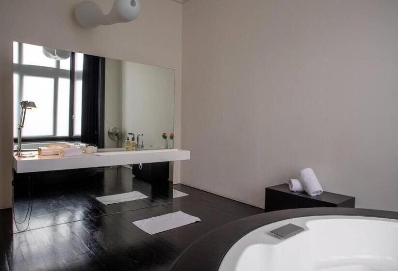 سوئیت با تخت بزرگ, B&b Suites Feek