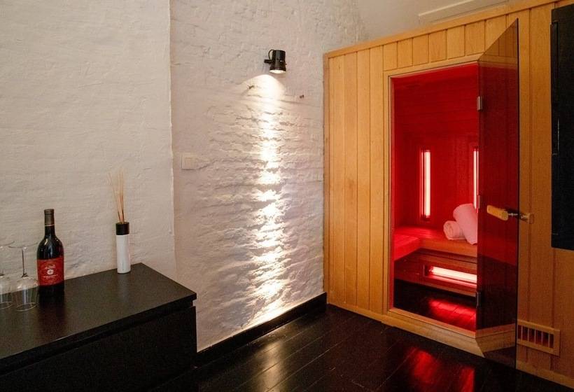 جناح ديلوكس, B&b Suites Feek