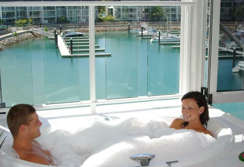 海の見える2ベッドルームアパートメント, Beachside Magnetic Harbour Apartments