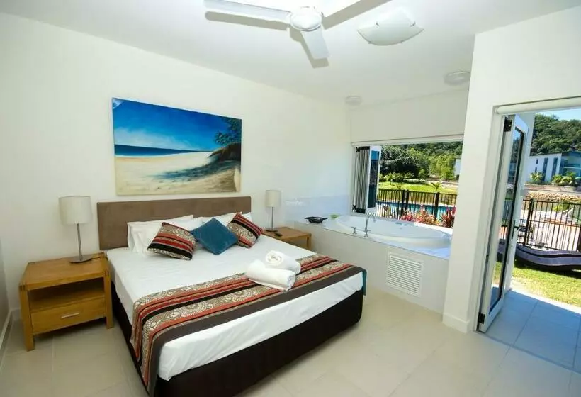 海の見える3ベッドルームアパートメント, Beachside Magnetic Harbour Apartments