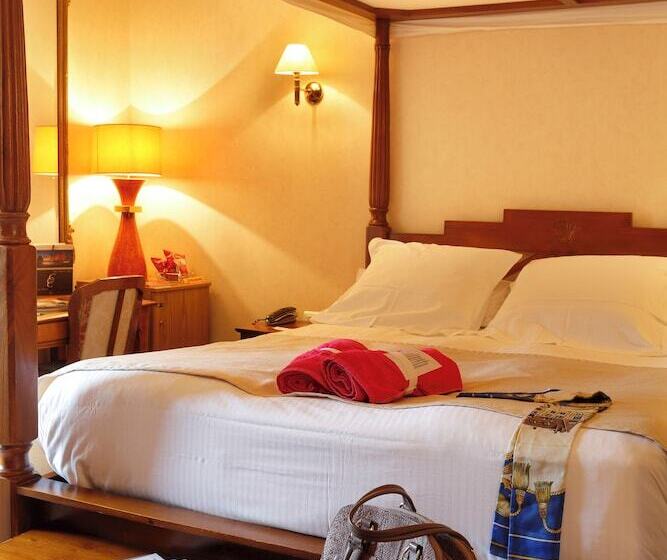 Номер Комфорт, Chateau Chapeau Cornu