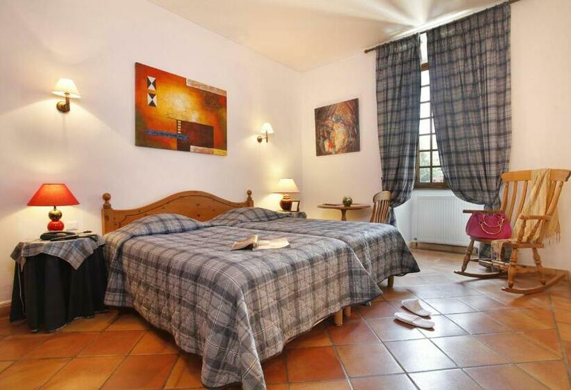 Номер Комфорт, Chateau Chapeau Cornu