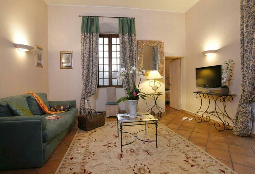 Трехместный Номер Престиж, Chateau Chapeau Cornu