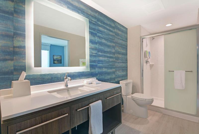 キングサイズベッドのスタンダードルーム, Courtyard By Marriott Dallas Carrollton And Carrollton Conference Center