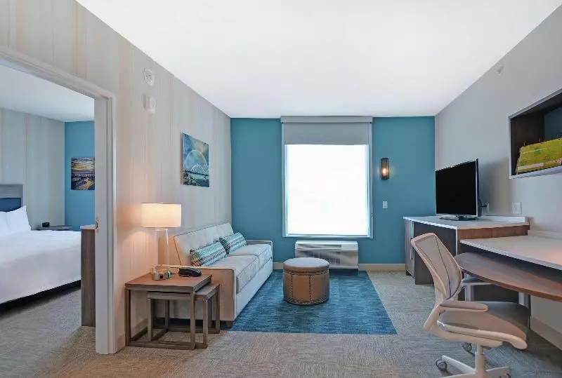 キングサイズベッドのスタンダードルーム, Courtyard By Marriott Dallas Carrollton And Carrollton Conference Center