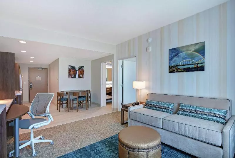 キングサイズベッドのスタンダードルーム, Courtyard By Marriott Dallas Carrollton And Carrollton Conference Center