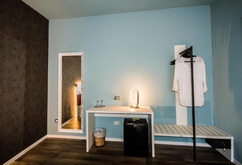 غرفة قياسية, Eden