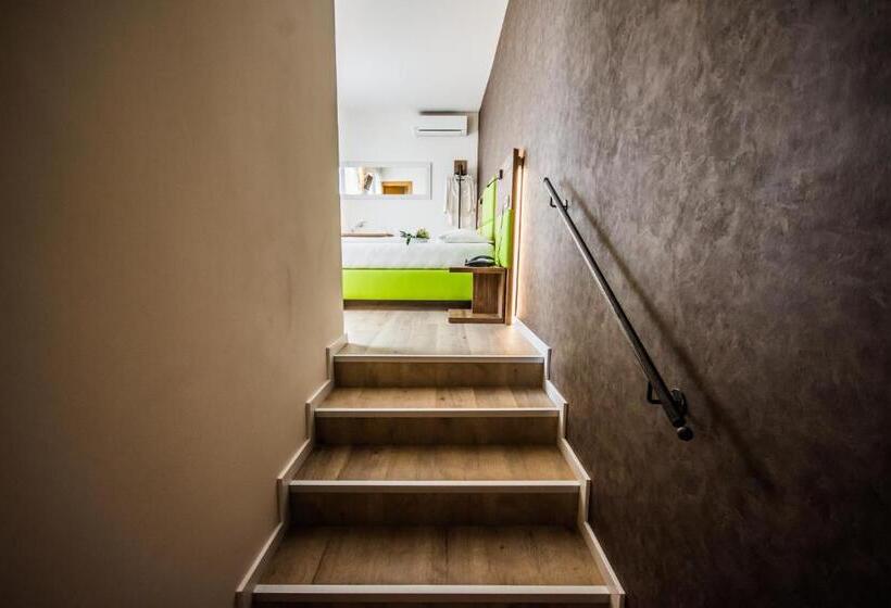 غرفة أساسية, Eden