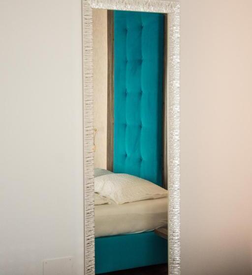 غرفة ديلوكس, Eden