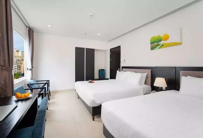 اتاق لوکس سه تخته, Golden Star Hotel By Thg