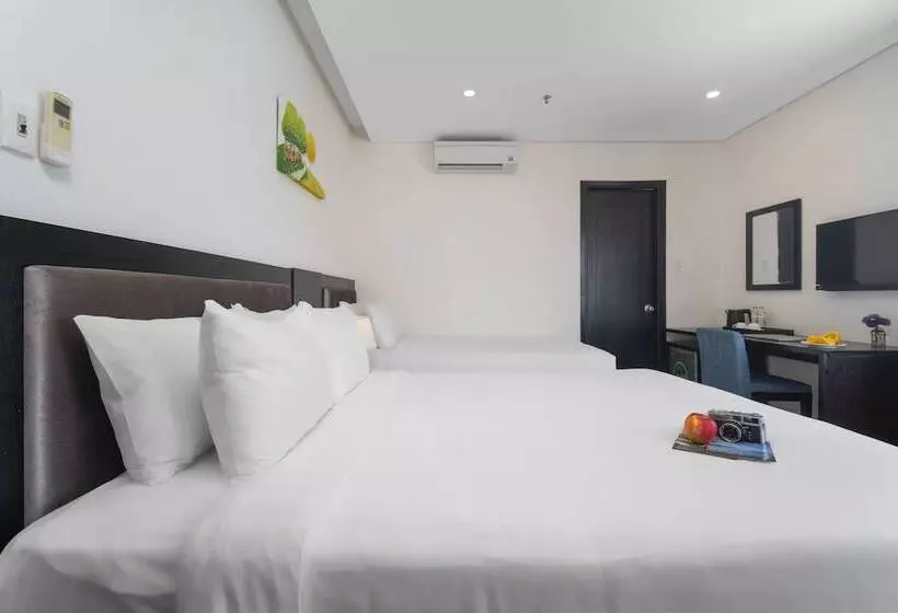 اتاق لوکس سه تخته, Golden Star Hotel By Thg