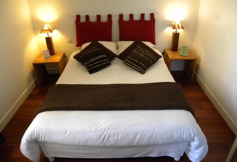 스탠다드 룸, La Bastie D Urfe