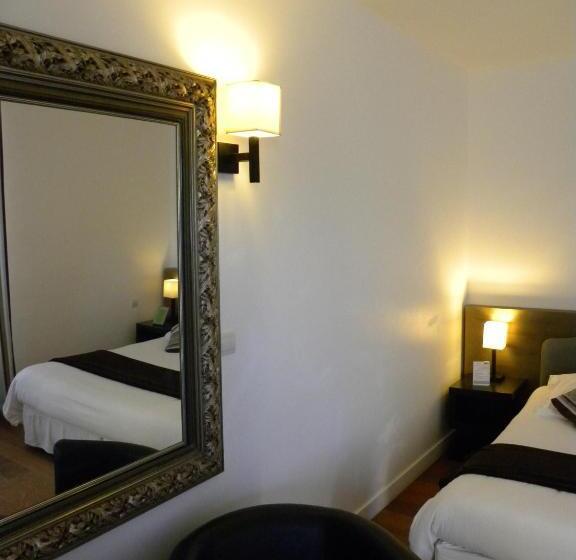 스탠다드 룸, La Bastie D Urfe