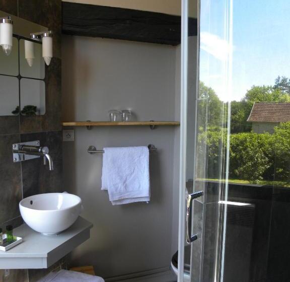 스탠다드 룸, La Bastie D Urfe