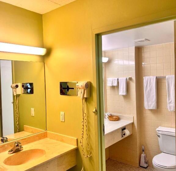 חדר סטנדרט, Lively Inn And Suites   Sudbury